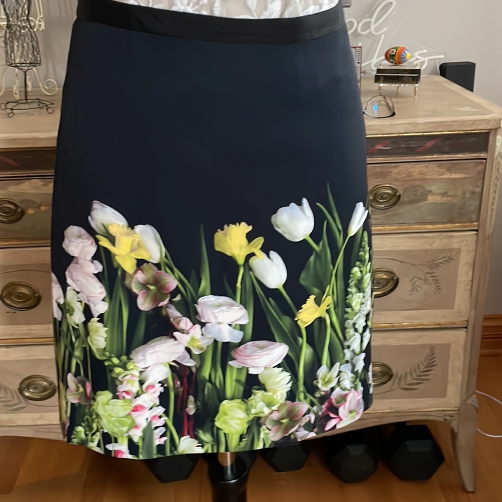 Victoria Beckham for Target beautiful skirt satin trimmed